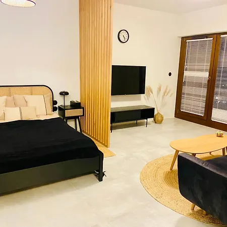 Ak 2 Apartamento Varsovia